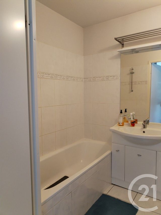 Appartement T2 à vendre - 2 pièces - 33.42 m2 - LANGON - 33 - AQUITAINE - Century 21 Lgi Immo