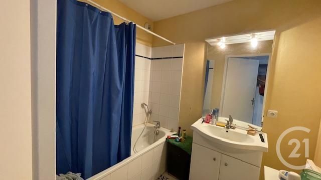 Appartement à vendre - 3 pièces - 53.0 m2 - LA REOLE - 33 - AQUITAINE - Century 21 Lgi Immo