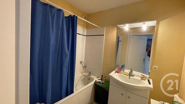Appartement à vendre - 3 pièces - 53.0 m2 - LA REOLE - 33 - AQUITAINE - Century 21 Lgi Immo
