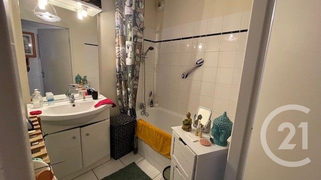 Appartement F3 à vendre - 3 pièces - 50.68 m2 - LA REOLE - 33 - AQUITAINE - Century 21 Lgi Immo