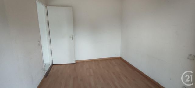Afficher la photo en grand Appartement T2 à vendre - 2 pièces - 33.0 m2 - LA REOLE - 33 - AQUITAINE - Century 21 Lgi Immo