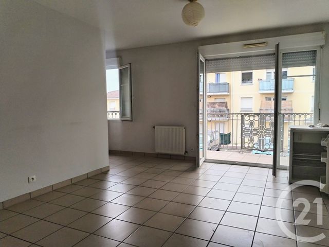 Appartement F2 à vendre - 2 pièces - 42.68 m2 - GIRONDE SUR DROPT - 33 - AQUITAINE - Century 21 Lgi Immo