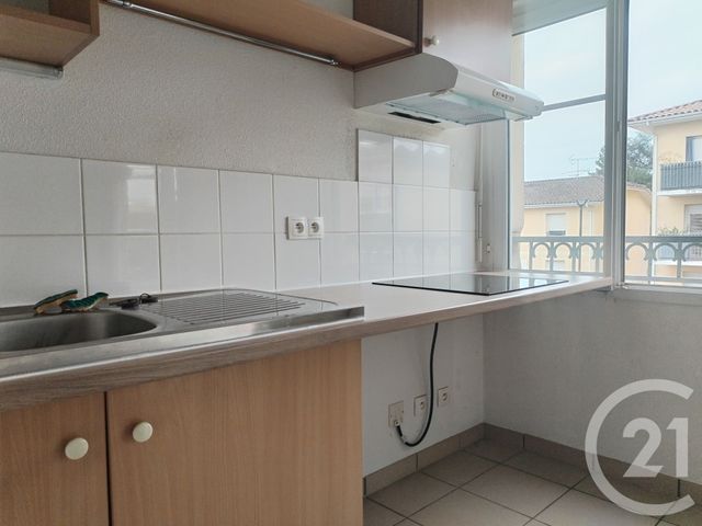 Appartement F2 à vendre - 2 pièces - 42.68 m2 - GIRONDE SUR DROPT - 33 - AQUITAINE - Century 21 Lgi Immo