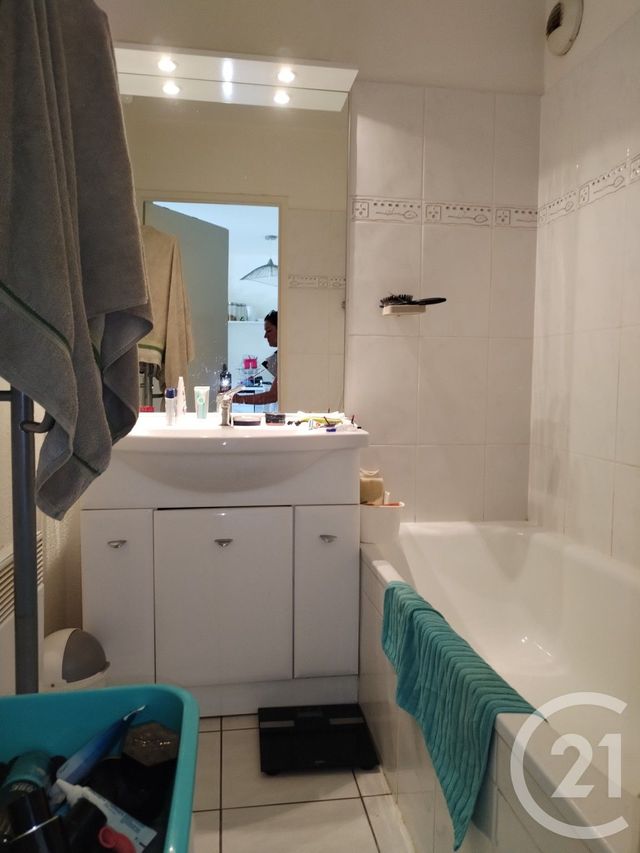 Appartement T2 à vendre - 2 pièces - 34.0 m2 - LANGON - 33 - AQUITAINE - Century 21 Lgi Immo