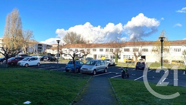 Appartement F3 à vendre - 3 pièces - 71.17 m2 - BAZAS - 33 - AQUITAINE - Century 21 Lgi Immo