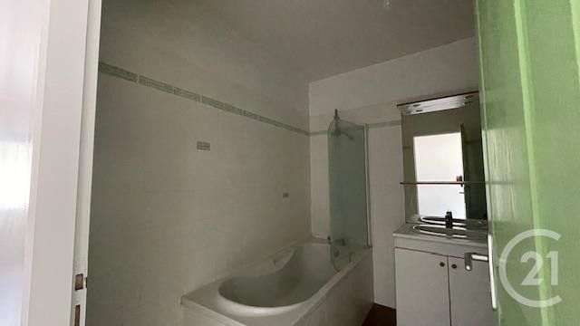 maison à louer - 3 pièces - 79.89 m2 - LA REOLE - 33 - AQUITAINE - Century 21 Lgi Immo