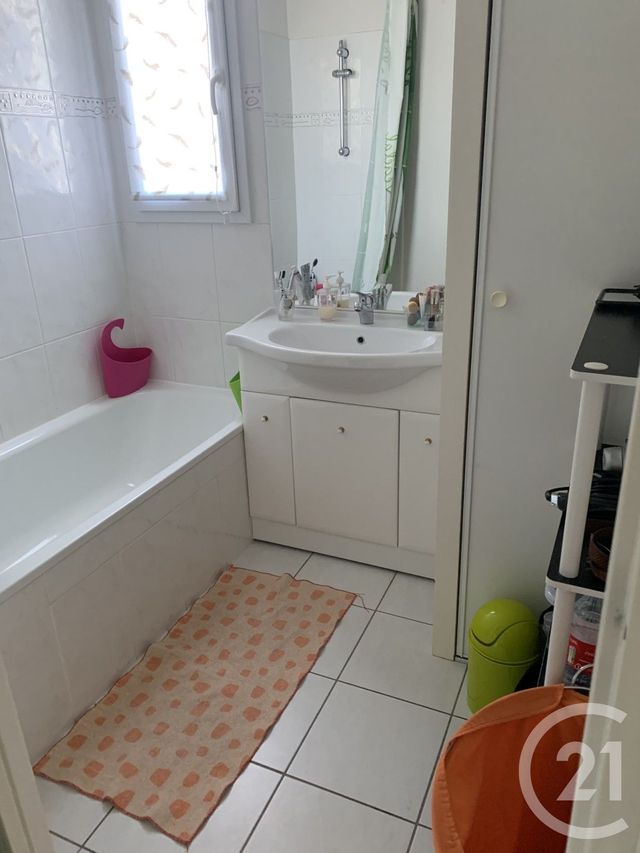 Appartement F3 à louer - 3 pièces - 52.0 m2 - LANGON - 33 - AQUITAINE - Century 21 Lgi Immo