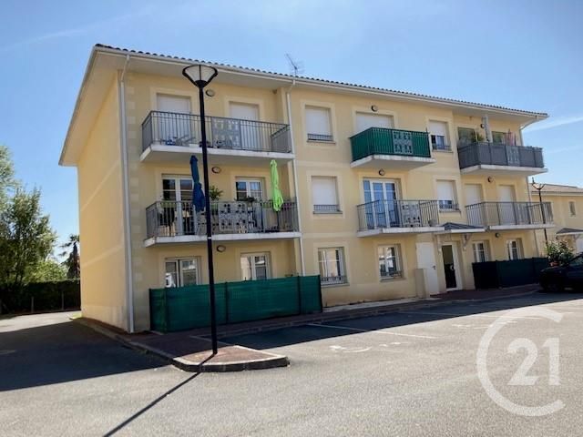 Appartement F3 à louer - 3 pièces - 60.97 m2 - GIRONDE SUR DROPT - 33 - AQUITAINE - Century 21 Lgi Immo