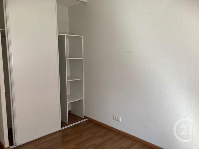 Appartement F3 à louer - 3 pièces - 60.97 m2 - GIRONDE SUR DROPT - 33 - AQUITAINE - Century 21 Lgi Immo