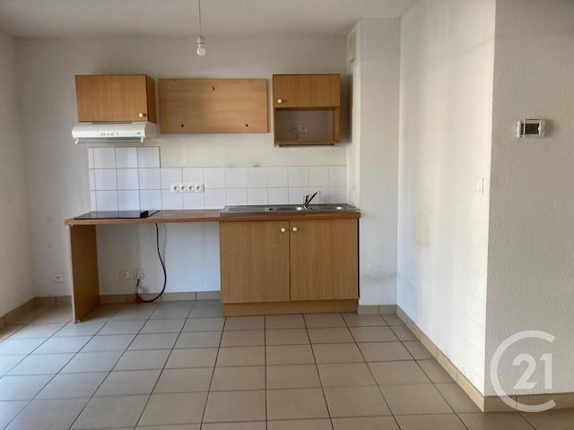 Appartement F3 à louer - 3 pièces - 60.97 m2 - GIRONDE SUR DROPT - 33 - AQUITAINE - Century 21 Lgi Immo
