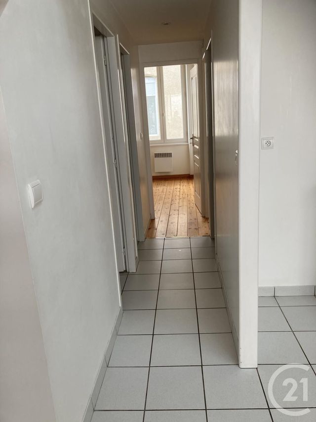 Appartement T4 à louer - 4 pièces - 72.56 m2 - LANGON - 33 - AQUITAINE - Century 21 Lgi Immo