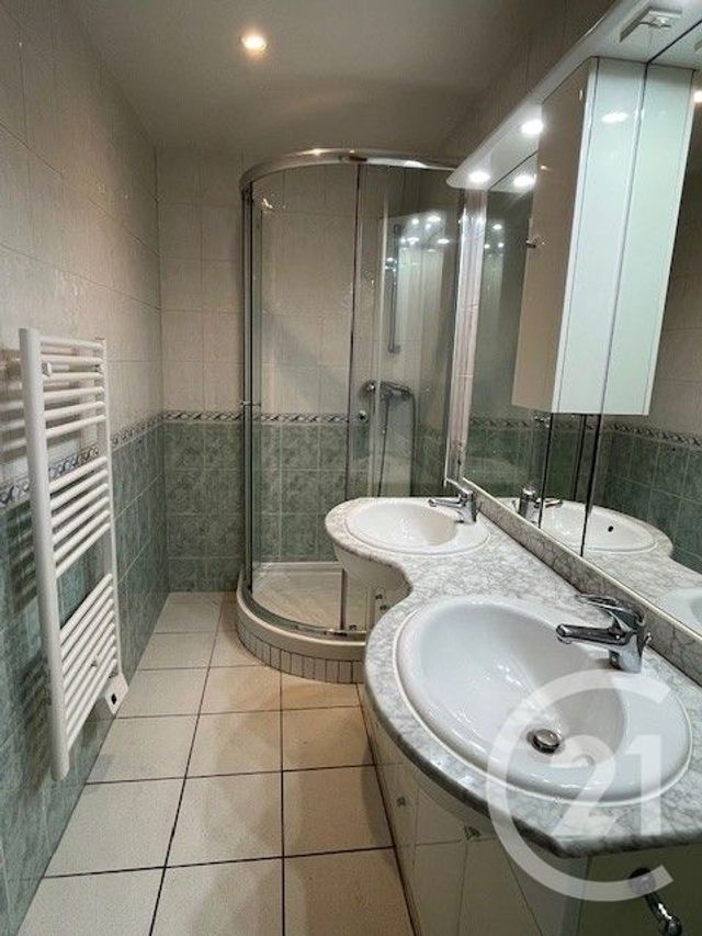 Appartement T4 à louer - 4 pièces - 72.56 m2 - LANGON - 33 - AQUITAINE - Century 21 Lgi Immo