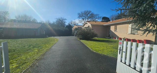 maison à vendre - 8 pièces - 129.0 m2 - ST SYMPHORIEN - 33 - AQUITAINE - Century 21 Lgi Immo