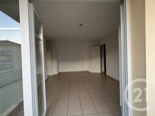 Appartement à louer - 2 pièces - 42.13 m2 - GIRONDE SUR DROPT - 33 - AQUITAINE - Century 21 Lgi Immo