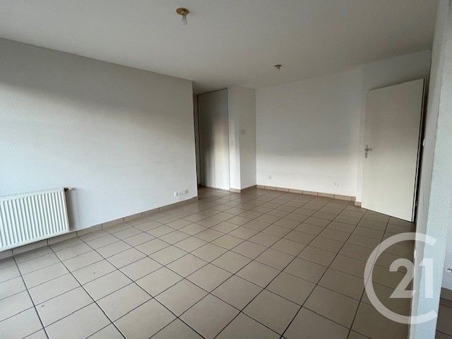 Appartement à louer - 2 pièces - 42.13 m2 - GIRONDE SUR DROPT - 33 - AQUITAINE - Century 21 Lgi Immo