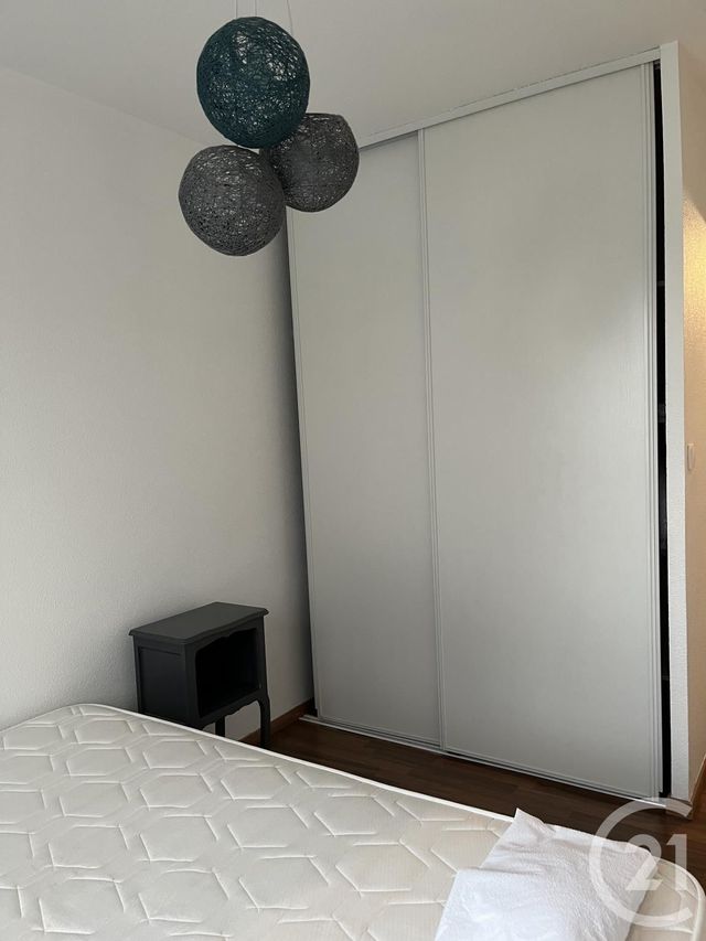 Appartement T3 à louer - 3 pièces - 64.28 m2 - GIRONDE SUR DROPT - 33 - AQUITAINE - Century 21 Lgi Immo