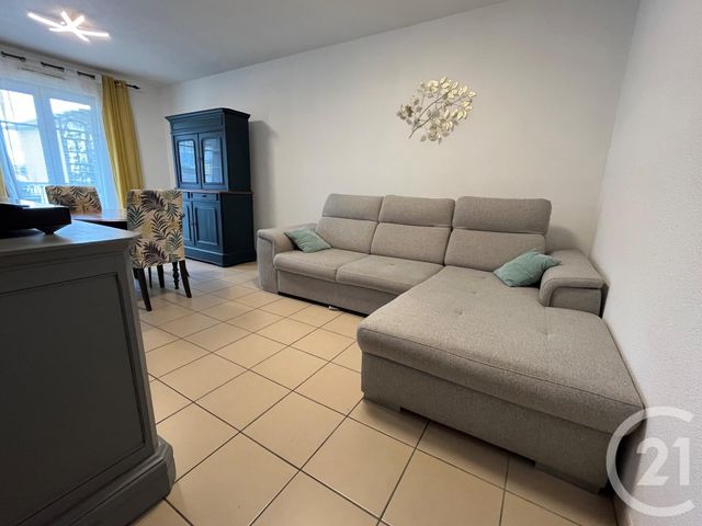 Appartement T3 à louer - 3 pièces - 64.28 m2 - GIRONDE SUR DROPT - 33 - AQUITAINE - Century 21 Lgi Immo