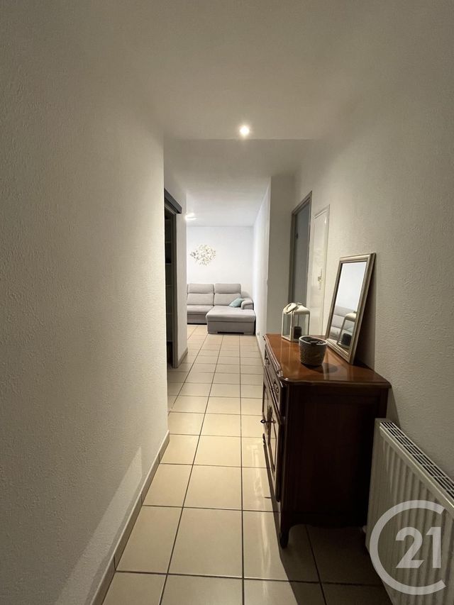 Appartement T3 à louer - 3 pièces - 64.28 m2 - GIRONDE SUR DROPT - 33 - AQUITAINE - Century 21 Lgi Immo