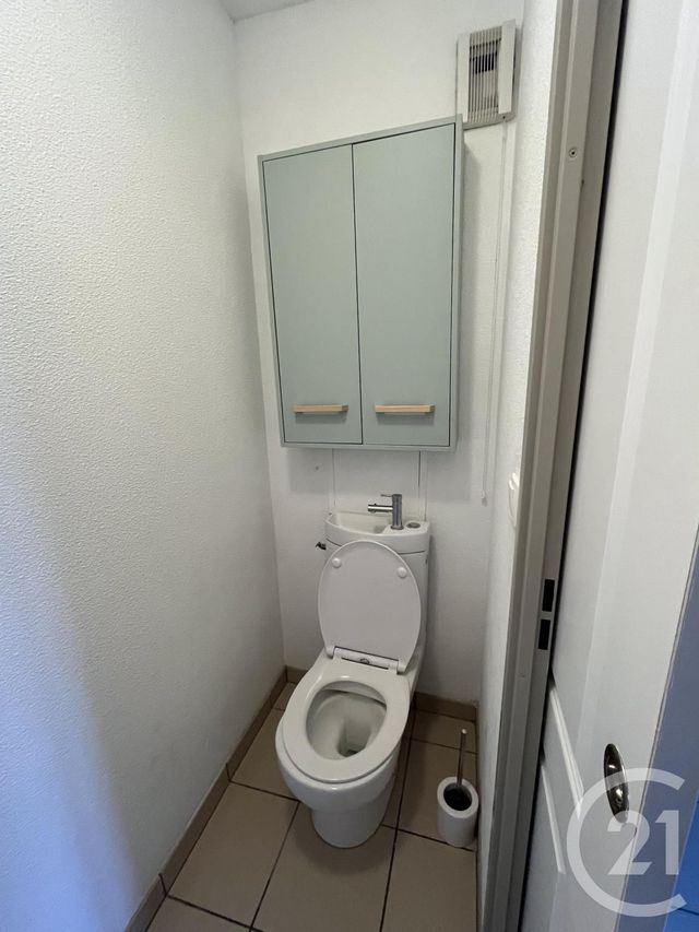 Appartement T3 à louer - 3 pièces - 64.28 m2 - GIRONDE SUR DROPT - 33 - AQUITAINE - Century 21 Lgi Immo