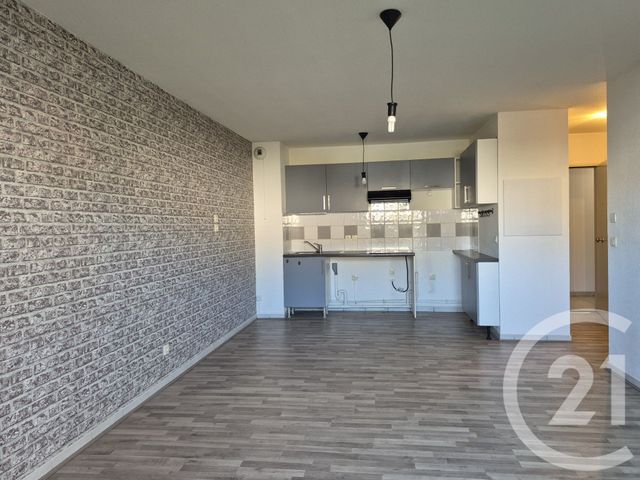Appartement F2 à louer - 2 pièces - 41.31 m2 - LANGON - 33 - AQUITAINE - Century 21 Lgi Immo