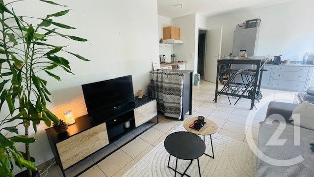 Appartement à vendre - 2 pièces - 41.68 m2 - GIRONDE SUR DROPT - 33 - AQUITAINE - Century 21 Lgi Immo