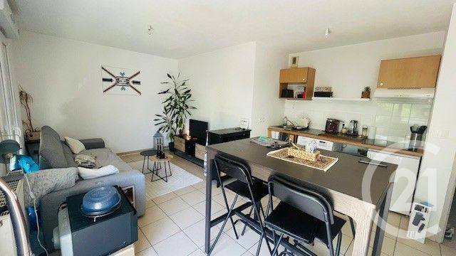 Appartement à vendre - 2 pièces - 41.68 m2 - GIRONDE SUR DROPT - 33 - AQUITAINE - Century 21 Lgi Immo