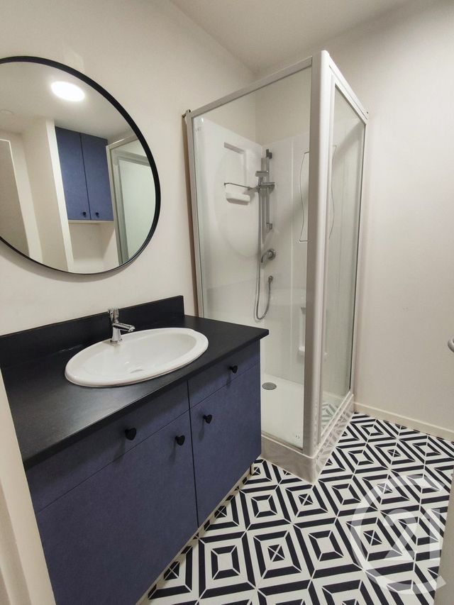Appartement à louer - 2 pièces - 38.0 m2 - LA REOLE - 33 - AQUITAINE - Century 21 Lgi Immo