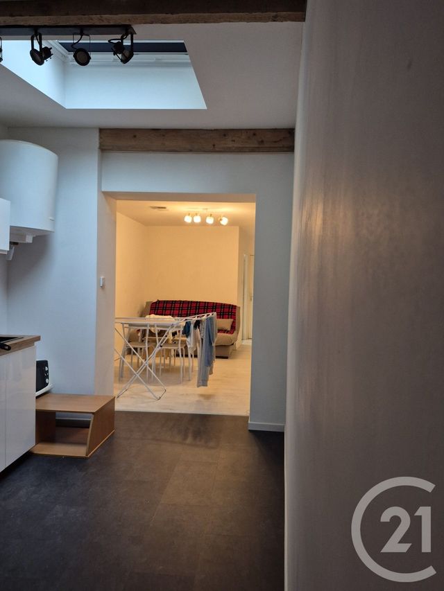 Appartement à louer - 2 pièces - 38.0 m2 - LA REOLE - 33 - AQUITAINE - Century 21 Lgi Immo