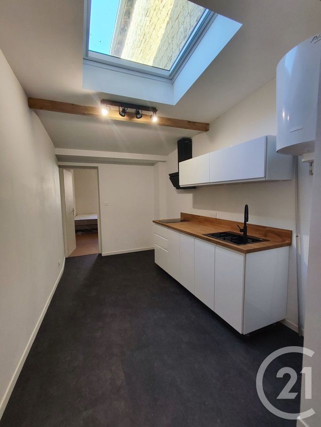 Appartement à louer - 2 pièces - 38.0 m2 - LA REOLE - 33 - AQUITAINE - Century 21 Lgi Immo