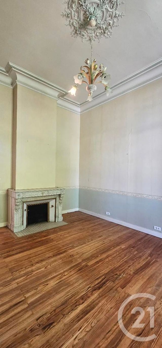 maison à vendre - 7 pièces - 250.0 m2 - CADILLAC SUR GARONNE - 33 - AQUITAINE - Century 21 Lgi Immo