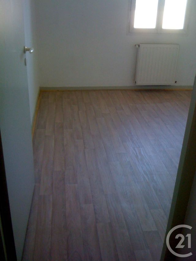 Appartement F3 à louer - 3 pièces - 69.13 m2 - CAPTIEUX - 33 - AQUITAINE - Century 21 Lgi Immo