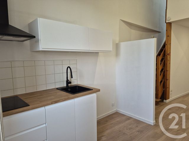 Appartement T1 à louer - 2 pièces - 26.0 m2 - LA REOLE - 33 - AQUITAINE - Century 21 Lgi Immo
