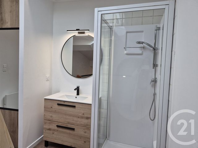 Appartement T1 à louer - 2 pièces - 26.0 m2 - LA REOLE - 33 - AQUITAINE - Century 21 Lgi Immo