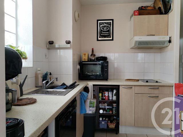Appartement T2 à vendre - 2 pièces - 44.15 m2 - LANGON - 33 - AQUITAINE - Century 21 Lgi Immo