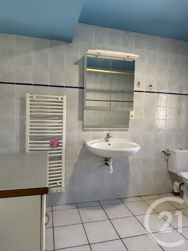 maison à louer - 4 pièces - 107.61 m2 - LA REOLE - 33 - AQUITAINE - Century 21 Lgi Immo