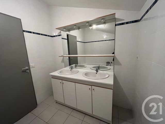 maison à louer - 4 pièces - 106.89 m2 - ST MARTIAL - 33 - AQUITAINE - Century 21 Lgi Immo