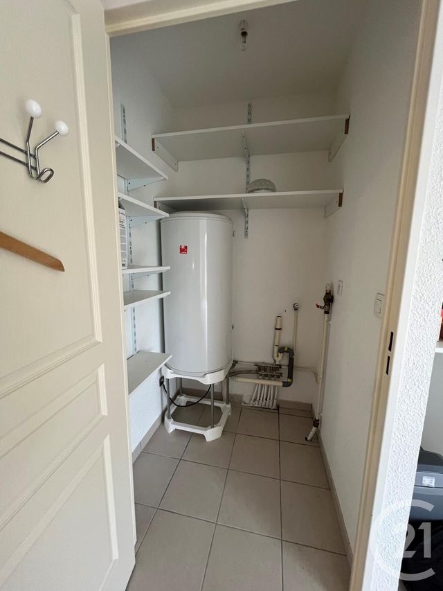 Appartement T2 à louer - 2 pièces - 41.89 m2 - GRIGNOLS - 33 - AQUITAINE - Century 21 Lgi Immo