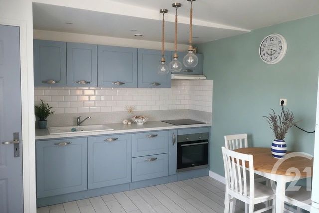 Appartement T3 à vendre - 3 pièces - 54.6 m2 - LANGON - 33 - AQUITAINE - Century 21 Lgi Immo