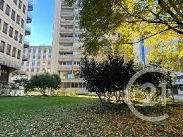 Appartement F3 à louer - 3 pièces - 75.02 m2 - BORDEAUX - 33 - AQUITAINE - Century 21 Lgi Immo