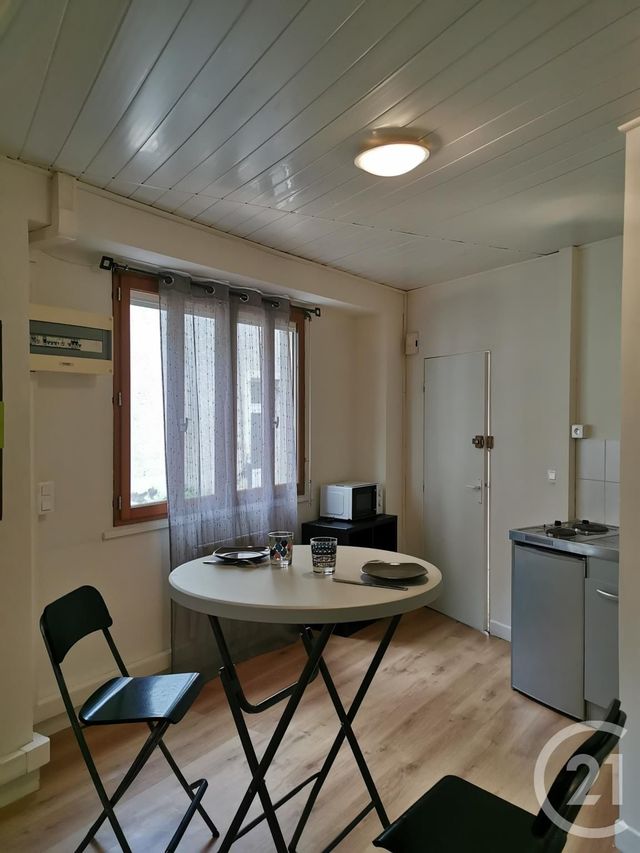 Appartement F1 à louer - 1 pièce - 21.87 m2 - LANGON - 33 - AQUITAINE - Century 21 Lgi Immo