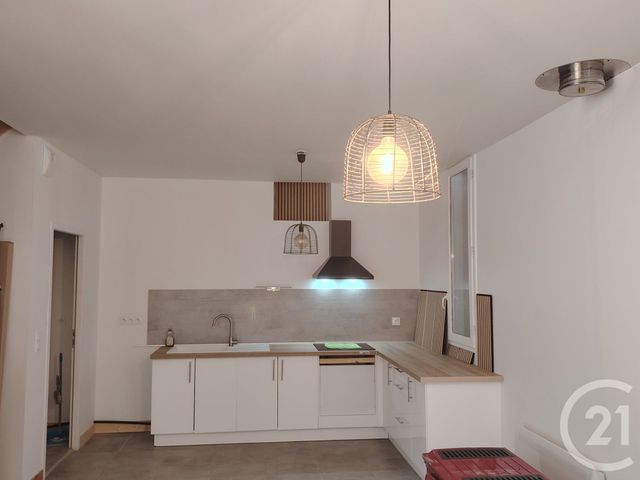 maison à louer - 3 pièces - 66.0 m2 - PREIGNAC - 33 - AQUITAINE - Century 21 Lgi Immo