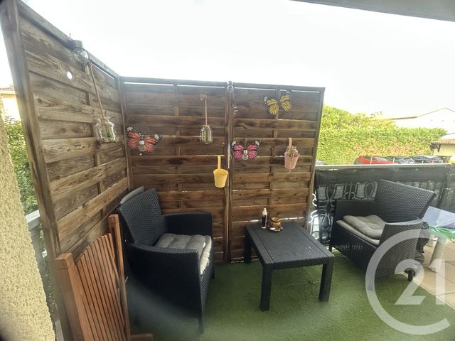 Appartement F3 à vendre - 3 pièces - 63.28 m2 - GIRONDE SUR DROPT - 33 - AQUITAINE - Century 21 Lgi Immo