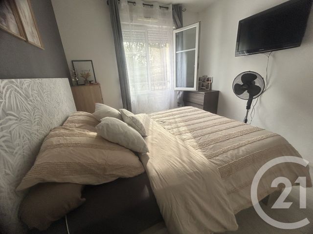 Appartement F3 à vendre - 3 pièces - 63.28 m2 - GIRONDE SUR DROPT - 33 - AQUITAINE - Century 21 Lgi Immo