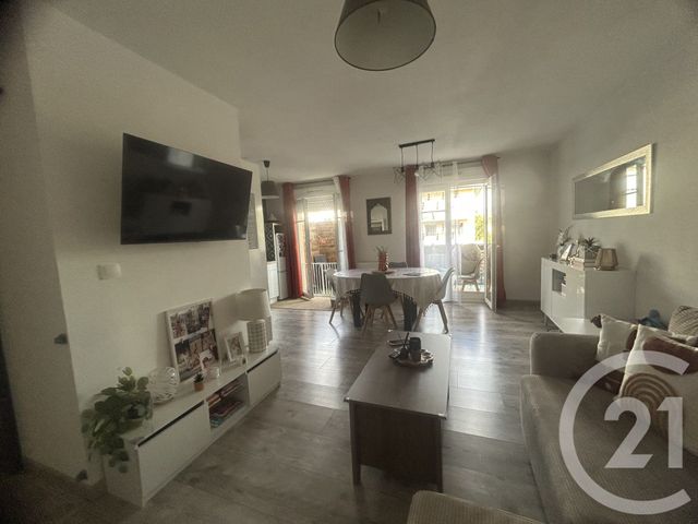 Appartement F3 à vendre - 3 pièces - 63.28 m2 - GIRONDE SUR DROPT - 33 - AQUITAINE - Century 21 Lgi Immo