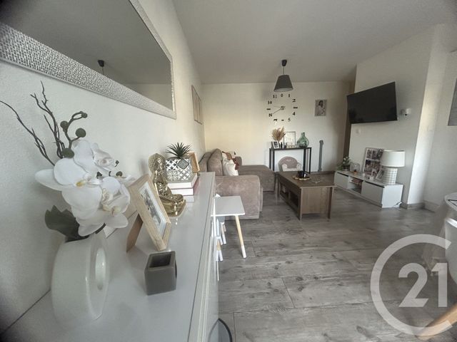 Appartement F3 à vendre - 3 pièces - 63.28 m2 - GIRONDE SUR DROPT - 33 - AQUITAINE - Century 21 Lgi Immo