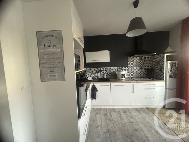 Appartement F3 à vendre - 3 pièces - 63.28 m2 - GIRONDE SUR DROPT - 33 - AQUITAINE - Century 21 Lgi Immo