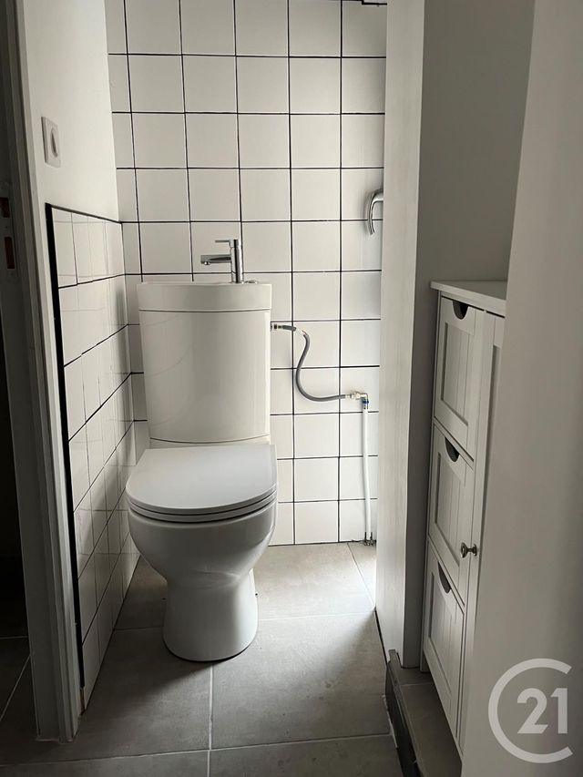 maison à louer - 3 pièces - 72.0 m2 - LA REOLE - 33 - AQUITAINE - Century 21 Lgi Immo