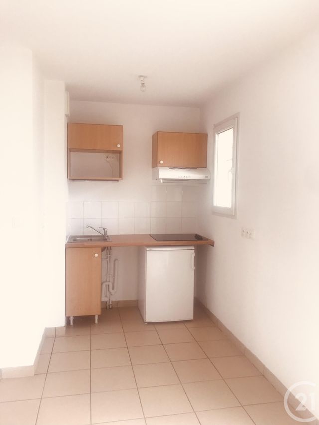 Appartement T2 à louer - 2 pièces - 41.51 m2 - GIRONDE SUR DROPT - 33 - AQUITAINE - Century 21 Lgi Immo