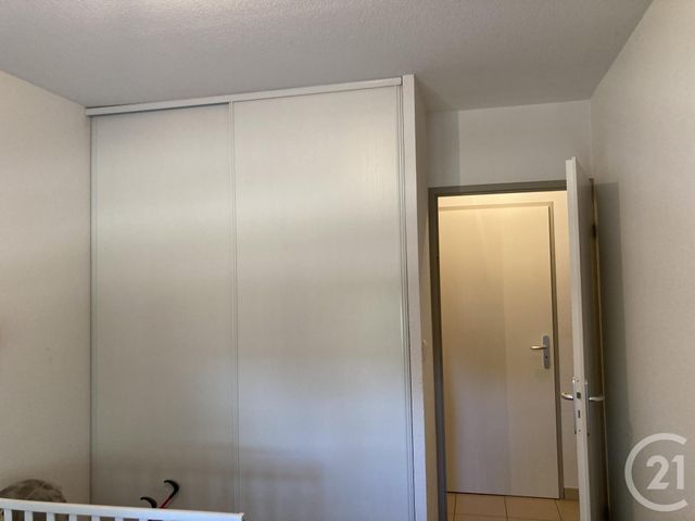 Appartement F3 à louer - 3 pièces - 64.06 m2 - GIRONDE SUR DROPT - 33 - AQUITAINE - Century 21 Lgi Immo