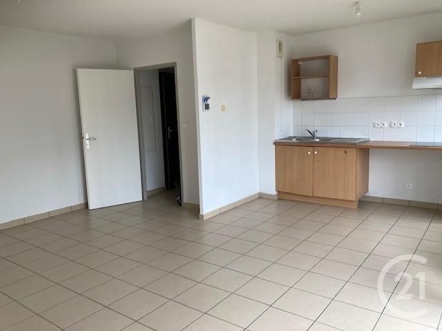 Appartement T3 à louer - 3 pièces - 59.95 m2 - GIRONDE SUR DROPT - 33 - AQUITAINE - Century 21 Lgi Immo